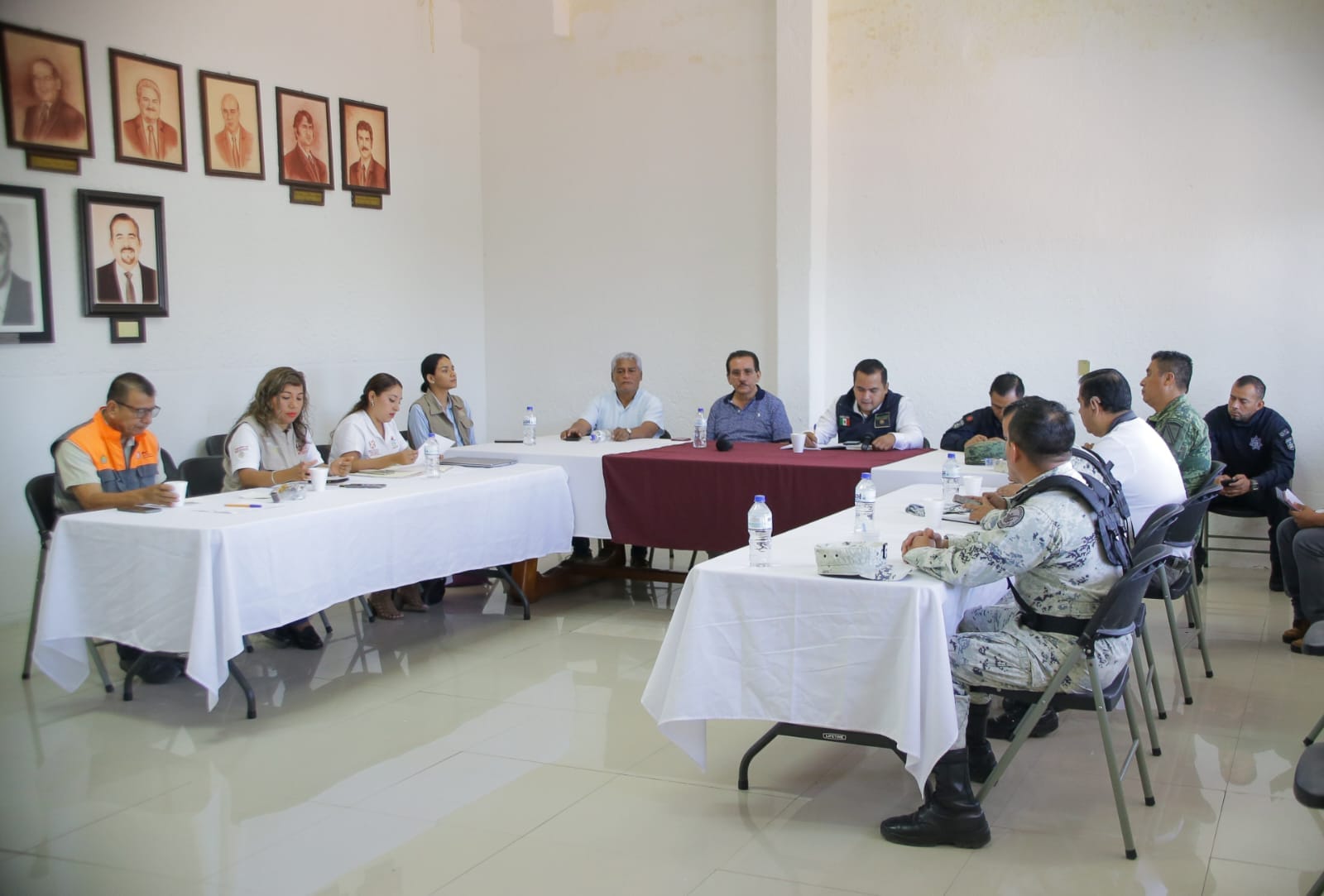 Martínez de la Torre: Encabeza Rodrigo Calderón reunión de seguridad