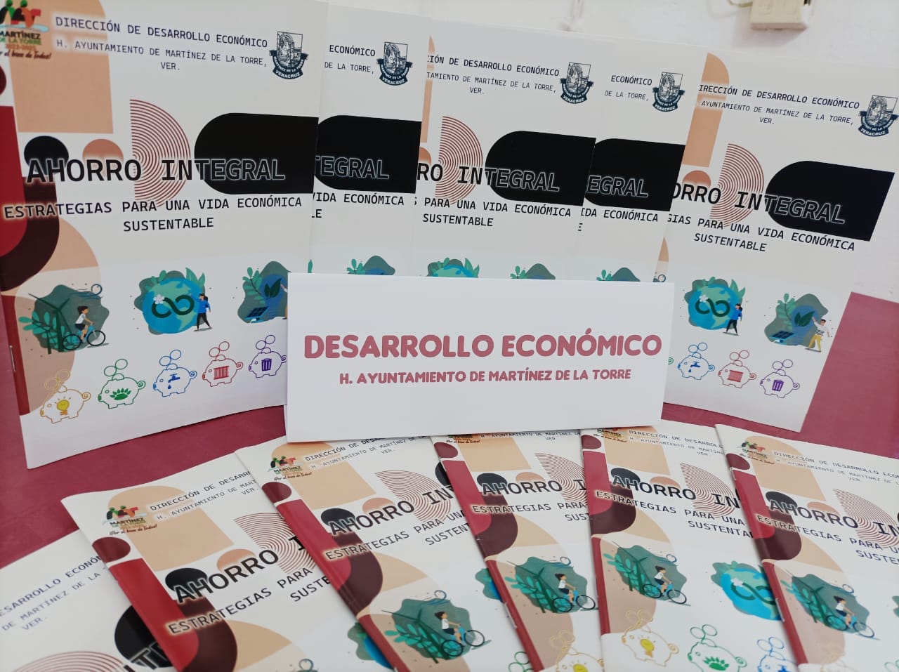 Martínez de la Torre: Gobierno Municipal Impulsa una Vida Económica Sustentable a través de Folleto Informativo