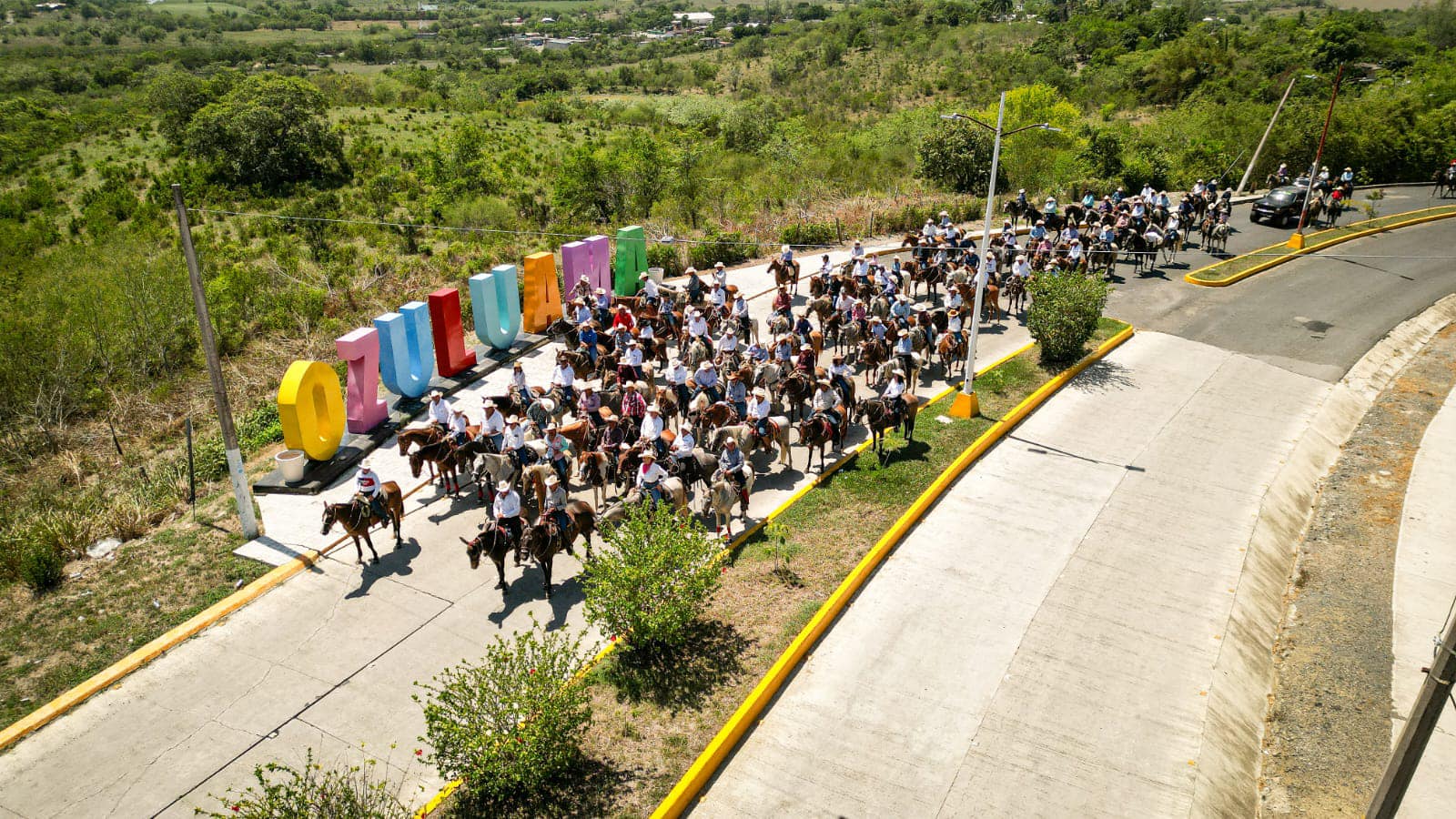 Ozuluama: Exitosa Tradicional Cabalgata reúne a autoridades y comunidad en emotivo evento
