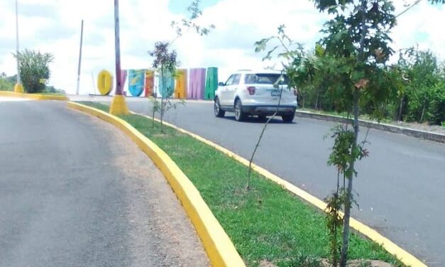Ozuluama: Avance de la rehabilitación y embellecimiento del boulevard Sara García Iglesias en la cabecera Municipal