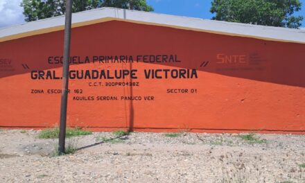 Pánuco: Dirección de Educación y Catastro Municipal trabajan en beneficio de planteles educativos