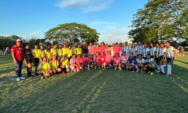 Álamo: Emocionante cuadrangular de fútbol femenil en La Noria
