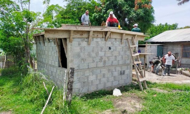 Ozuluama: Avanza con Éxito la Construcción de Cuartos Dormitorios Municipales en la Comunidad de Campanario