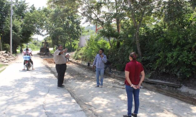 Supervisión de obras por el alcalde Cesar Ulises García Vázquez en Geo, Escolín y Bosques de Coatzintla