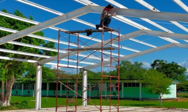 Avanza la Construcción del Techumbre en la Secundaria Técnica Pesquera N° 21 en San Gregorio, Ozuluama de Mascareñas