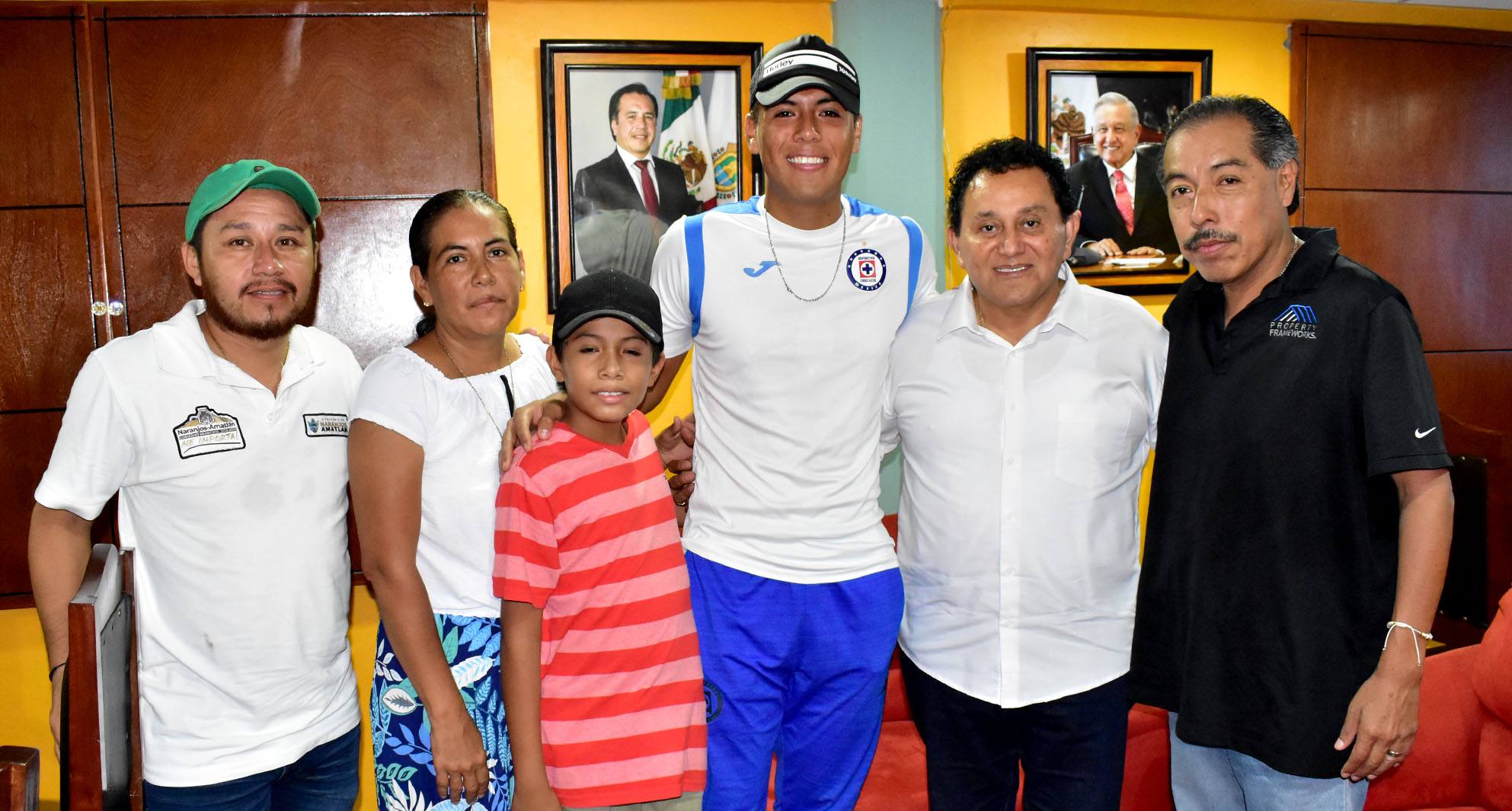 Naranjos: Alcalde recibe a joven deportista naranjense