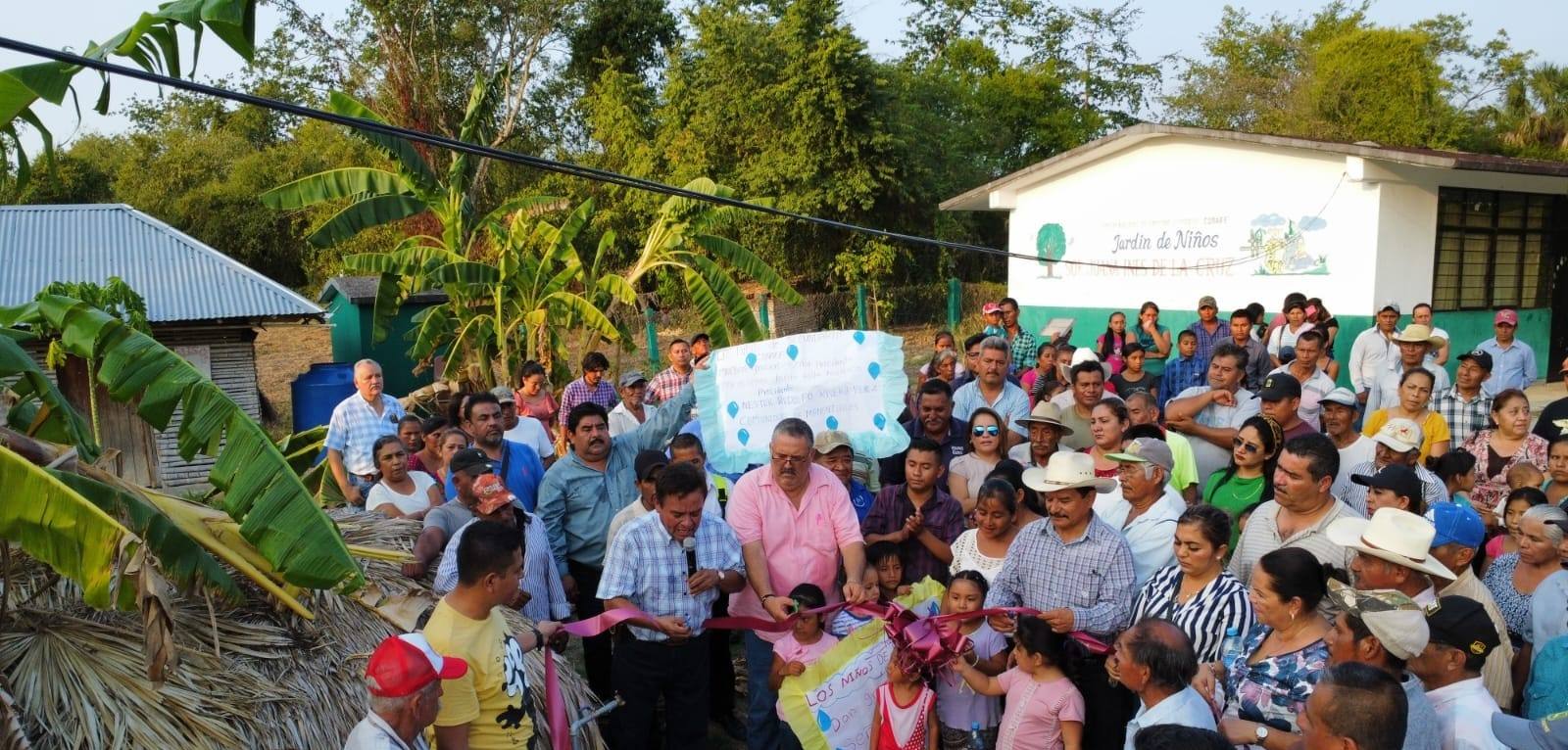 Tempoal: Inauguración de Sistema de Agua en Manantiales