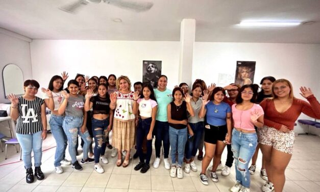 Papantla: Taller de Belleza Juvenil