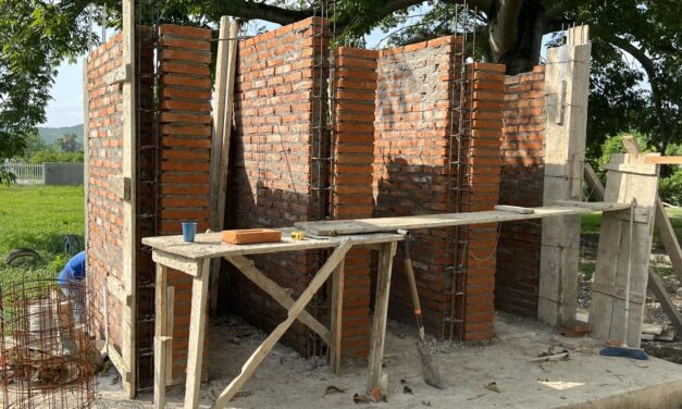 Comienza la Rehabilitación de Canchas y Espacios Multideportivos con la Construcción de Sanitarios en la Zona Urbana de Castillo de Teayo