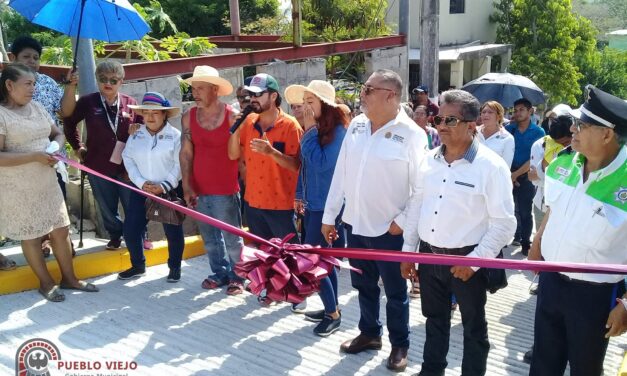 Pueblo Viejo: Vecinos y Ayuntamiento Unen Esfuerzos en la Mejora de Calle en Colonia Luis Donaldo Colosio