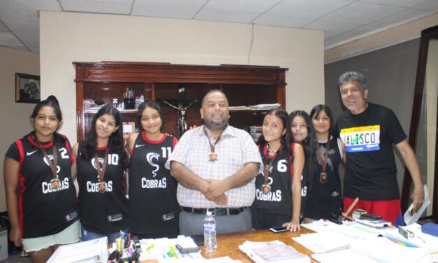 El Club de Básquetbol «Cobras de Coatzintla» Agradece el Apoyo del Presidente Municipal en su Camino al Evento Nacional