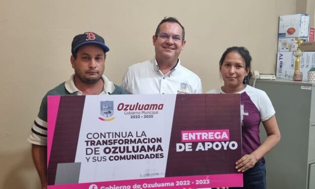 Entrega de Apoyo Económico al Equipo de Béisbol de Estación Chapancal en Ozuluama