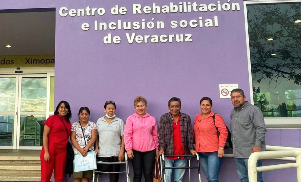 Papantla: Apoyo a Don Cosme y Don Lucio para Obtener Prótesis de Pierna en CRISVER Xalapa