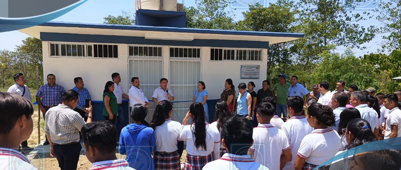Tantoyuca: Gobierno municipal sin parar el apoyo por el BIEN COMÚN en beneficio de las escuelas