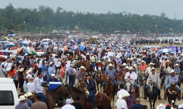 Tuxpan: Espectacular la cabalgata en honor a Nuestra Señora de la Asunción