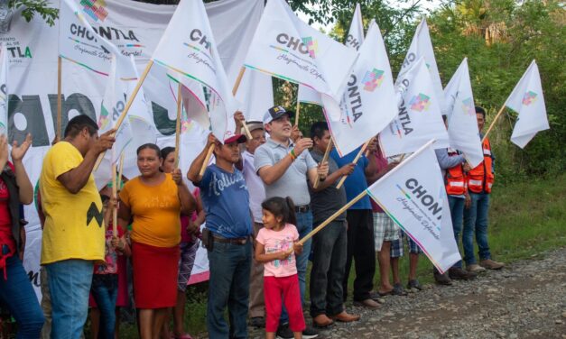 Chontla: banderazo de obra de la rehabilitación del camino que conduce a la Localidad de Tancolol