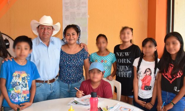 Tepetzintla: alcalde visita los talleres de verano