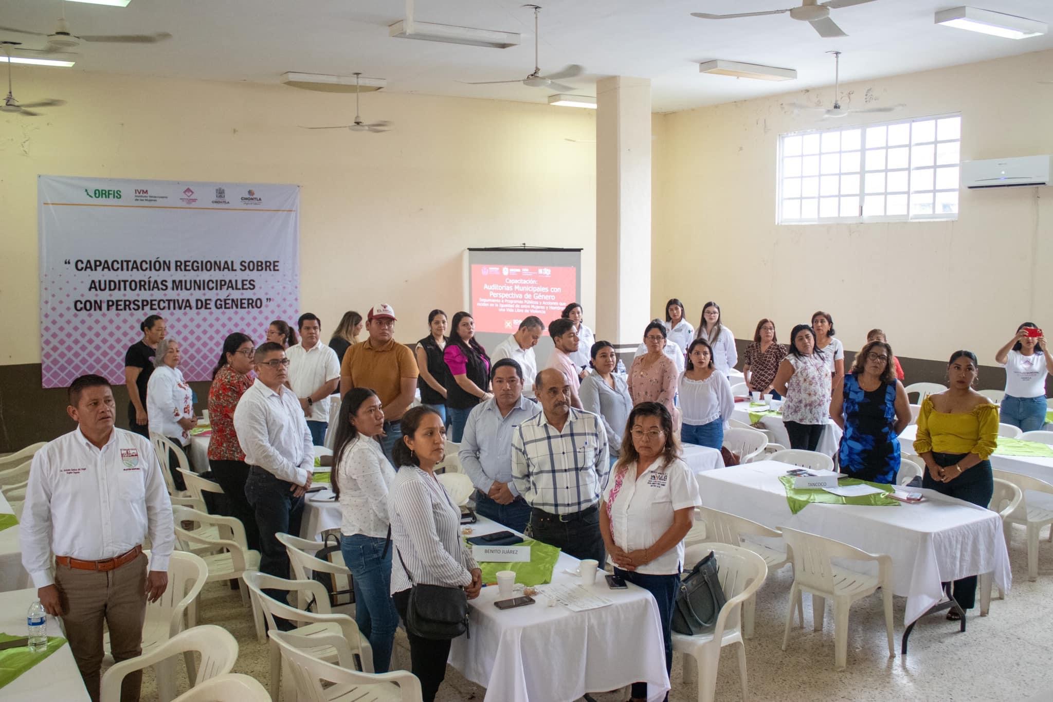 Chontla: Instituto de las Mujeres fortalece la capacitación con perspectiva de género a 23 municipios de la Zona Norte 