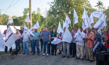 Chontla: banderazo de inicio a los trabajos de pavimentación