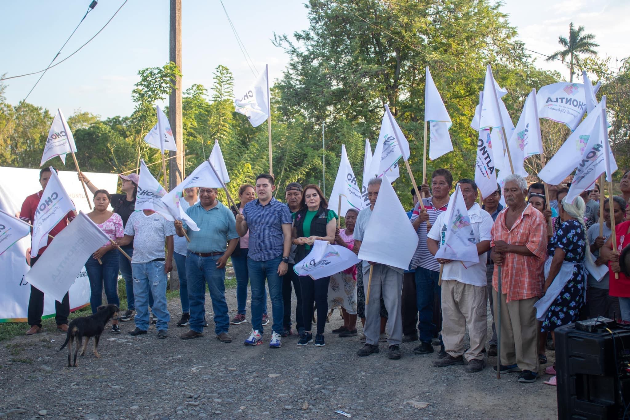 Chontla: banderazo de inicio a los trabajos de pavimentación