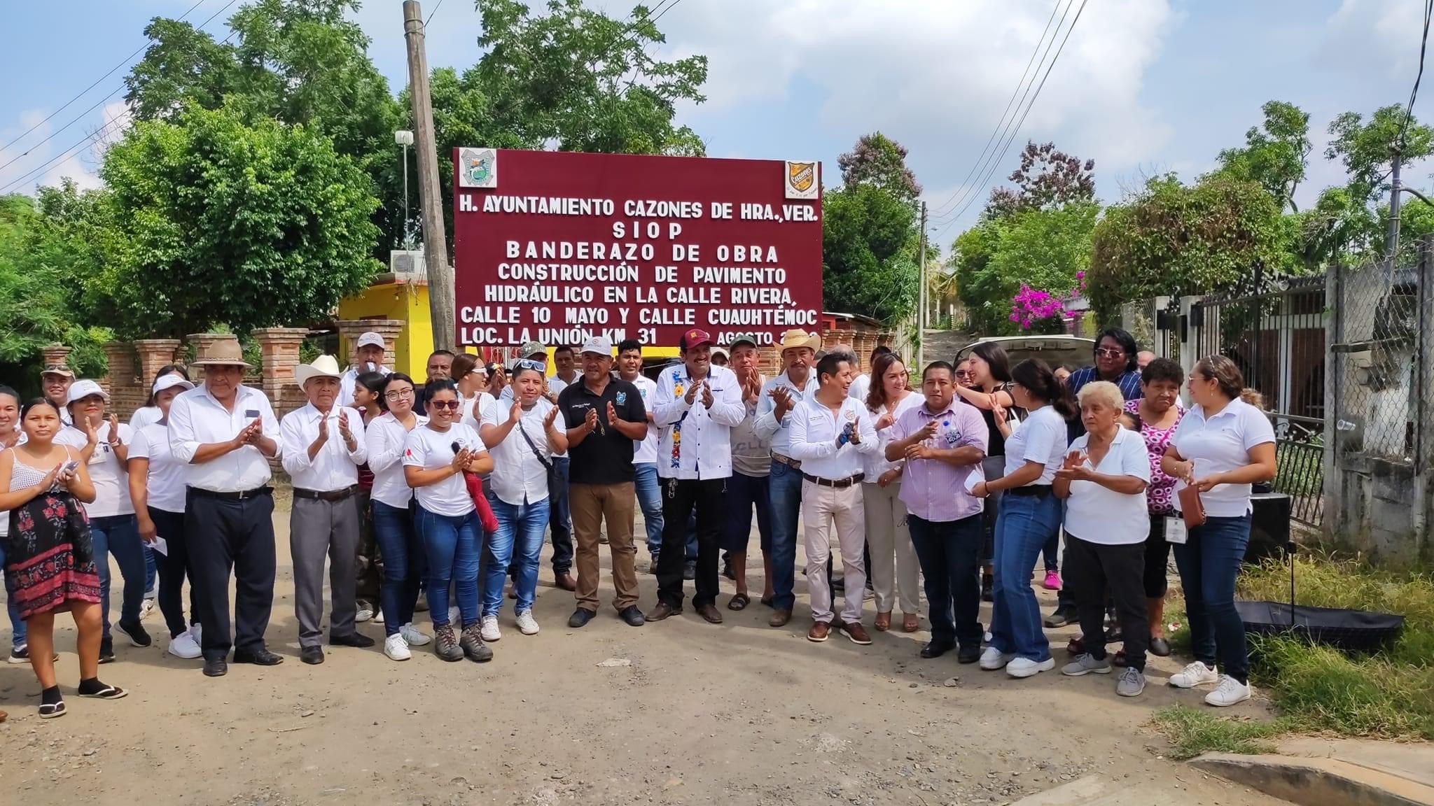 Cazones: Banderazo de inicio de la obra «Construcción de Pavimento Hidráulico en la Calle Rivera, Calle 10 de Mayo y Calle Cuauhtémoc»