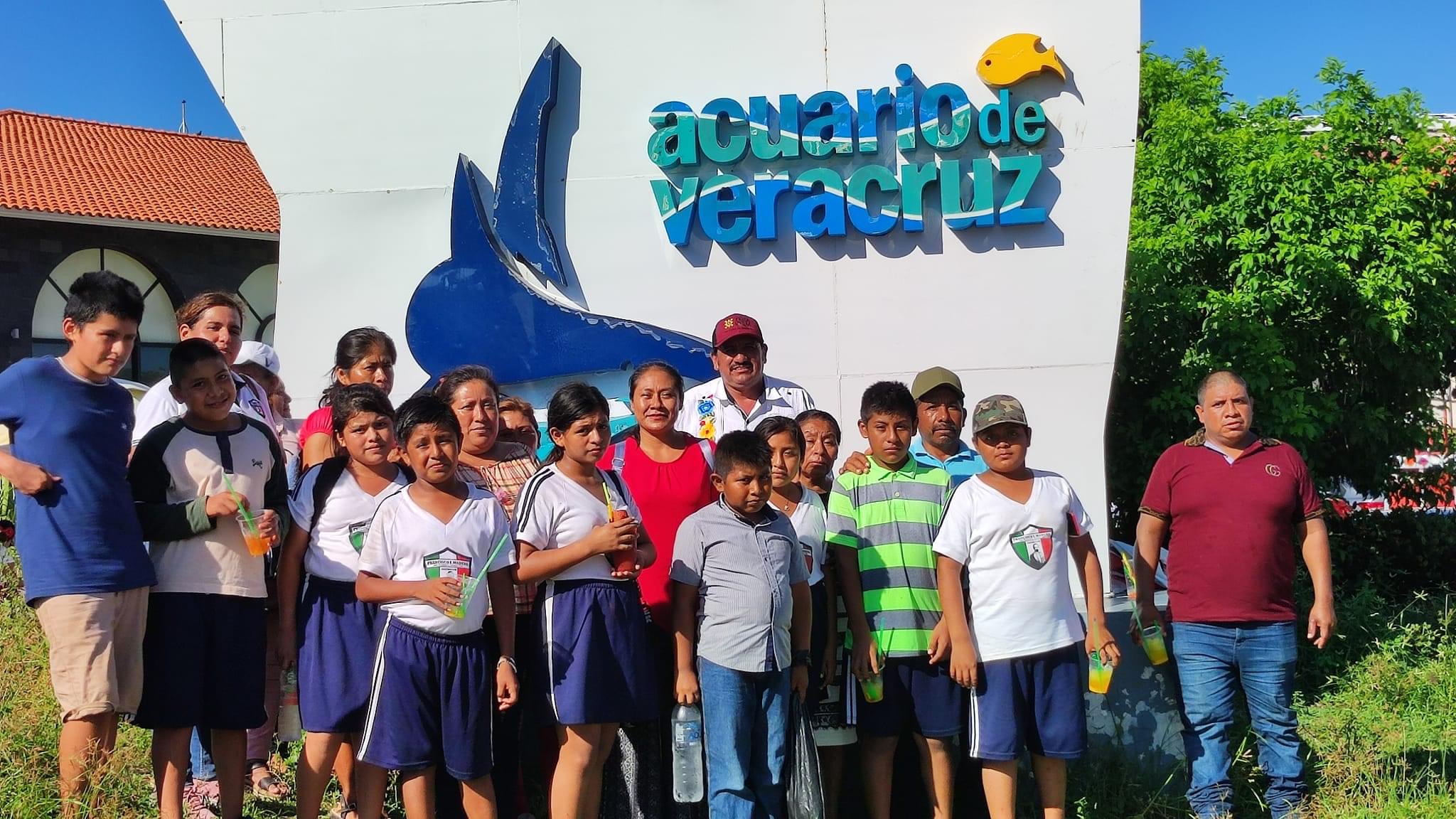 Cazones: Alumnos de la primaria Francisco I. Madero Visitan al Acuario de Veracruz 