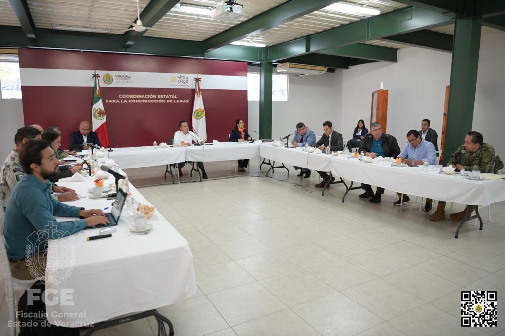 FGE informa sentencia condenatoria de siete años de prisión por el delito de extorsión, así como imputaciones y vinculaciones