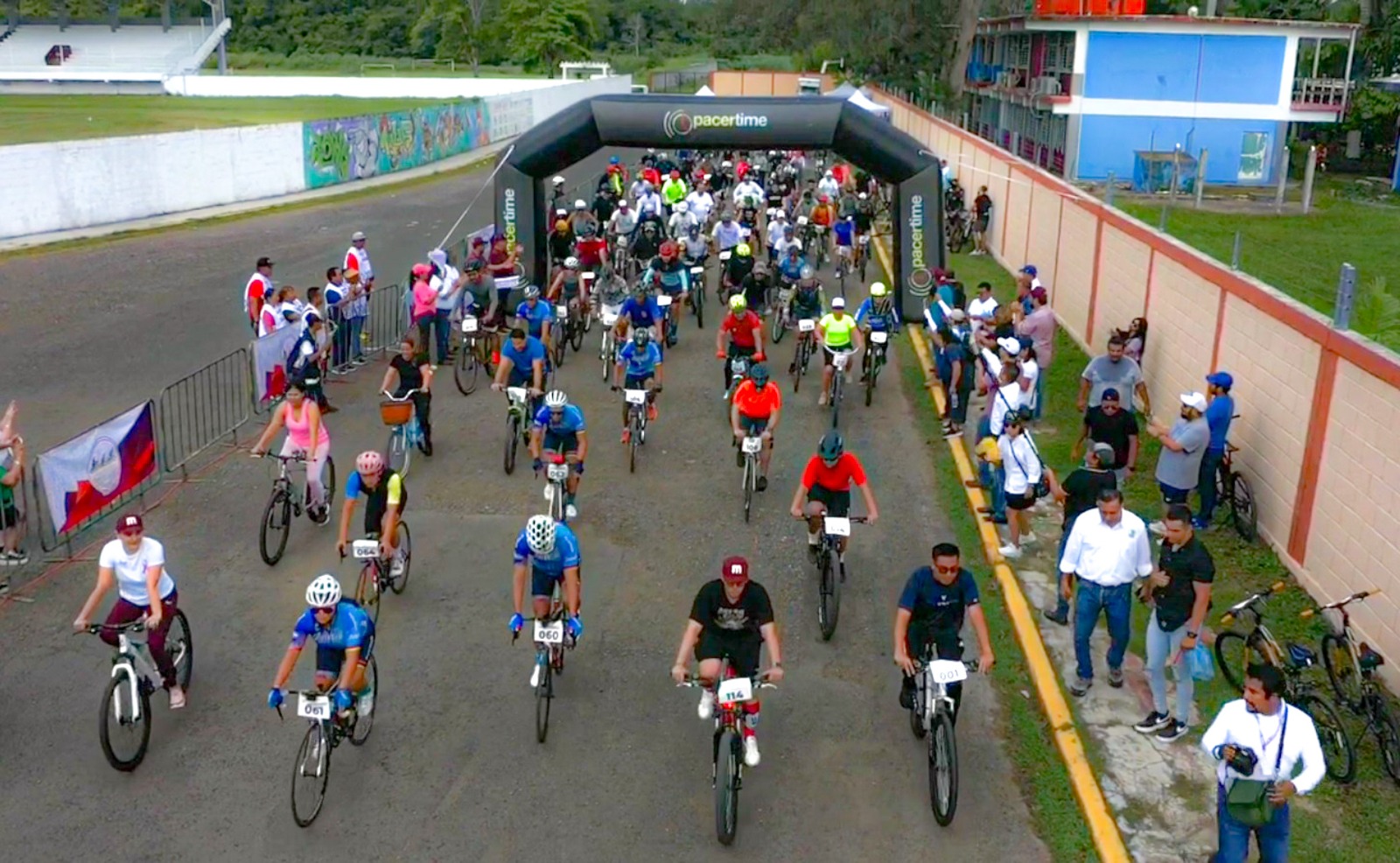 Tuxpan: ¡Todo un éxito la Rodada por la Salud! Familias enteras realizaron el recorrido de 15 kilómetros