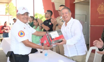 Gobierno de Tuxpan reconoció el gran trabajo que realiza Protección Civil y Bomberos