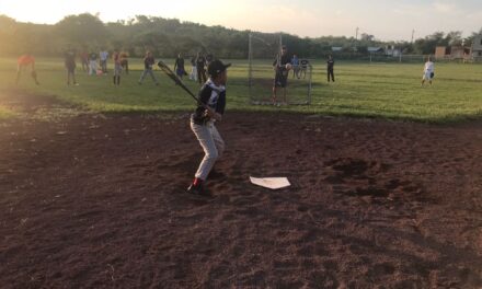 Ozuluama: Éxito y Emoción en las Clases de Béisbol en el Campo 5 de Mayo