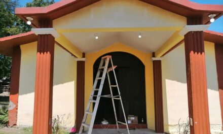 Ozuluama: Mantenimiento de la Capilla y Reparación de Luminarias en Alto de Moralito