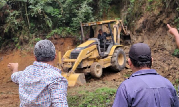 Huayacocotla: Inicia la Rehabilitación del Camino entre Zilacatipan y Zonzonapa para Mejorar la Conectividad