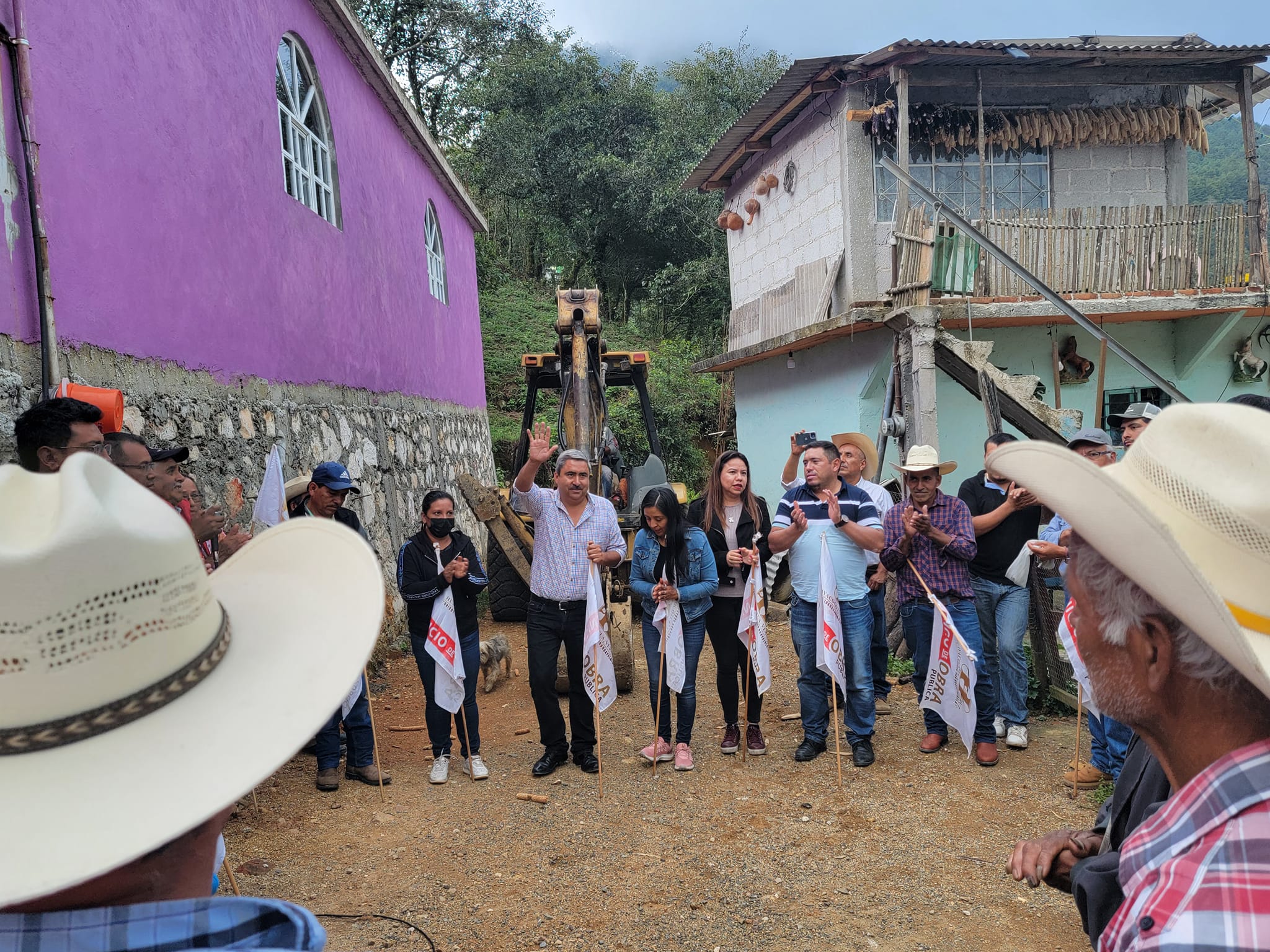 Huayacocotla: Construcción de Andador con Concreto Hidráulico en Zilacatipan