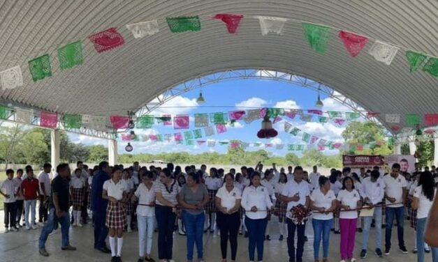 GABRIEL MORELOS FRANCISCO ENTREGA REHABILITACIÓN DE DOMO EN EL TELEBACHILLERATO DE CHINAMPA