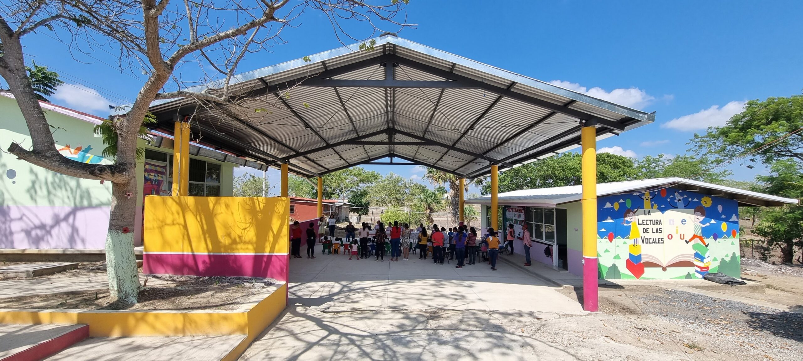 Ozuluama: Inauguración de la Galera de Usos Múltiples en el Jardín de Niños Juan Escutia en Paso Real