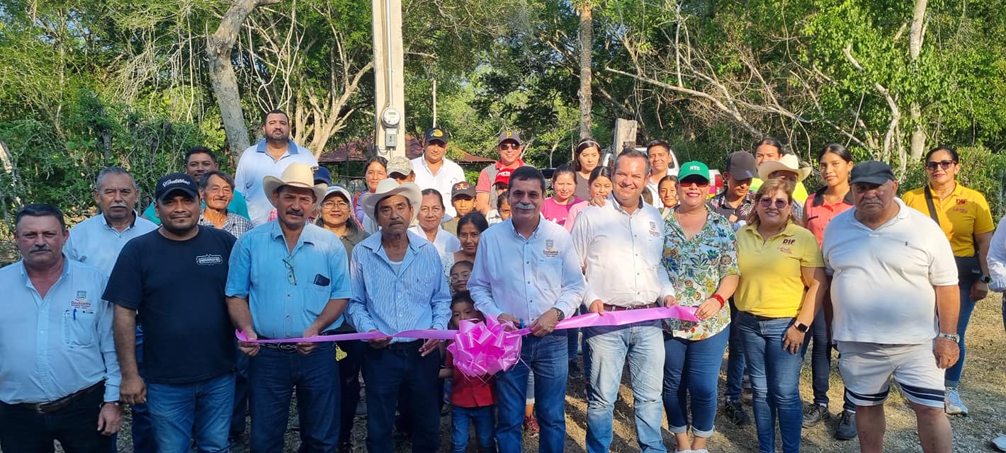 Inauguración de la Ampliación de la Red Eléctrica de Cruz Chiquita a Dos Hermanos en Ozuluama