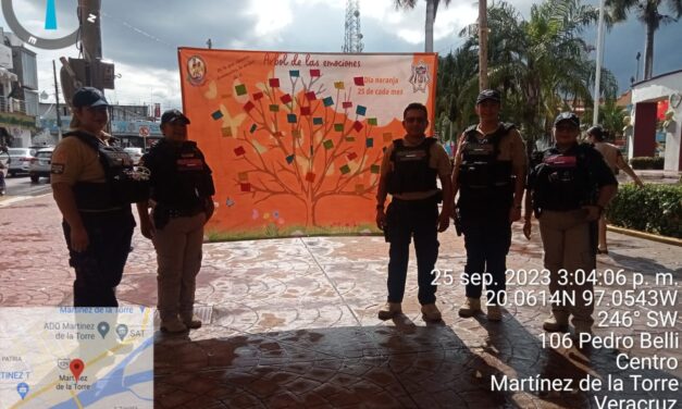 Martínez de la Torre: Personal de Seguridad Pública Municipal Imparte Pláticas de Prevención de Acoso Escolar en Escuela Primaria de Loma de las Flores