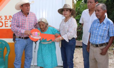 Tepetzintla: Entrega de obra pública, 25 cuartos dormitorios en la zona A Y B de la cabecera Municipal