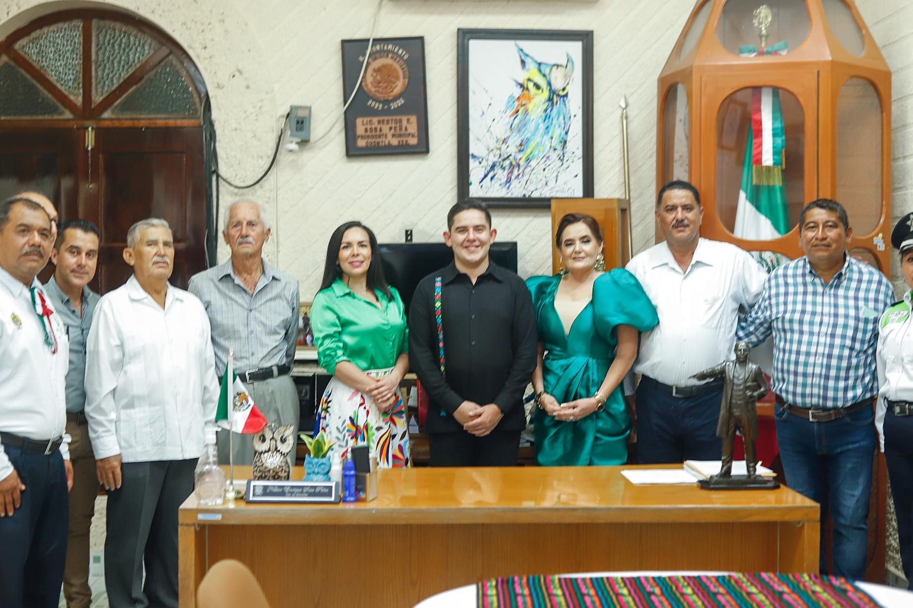 Chontla: El pasado 213 Aniversario del Grito de Independencia desde el Palacio Municipal acompañado