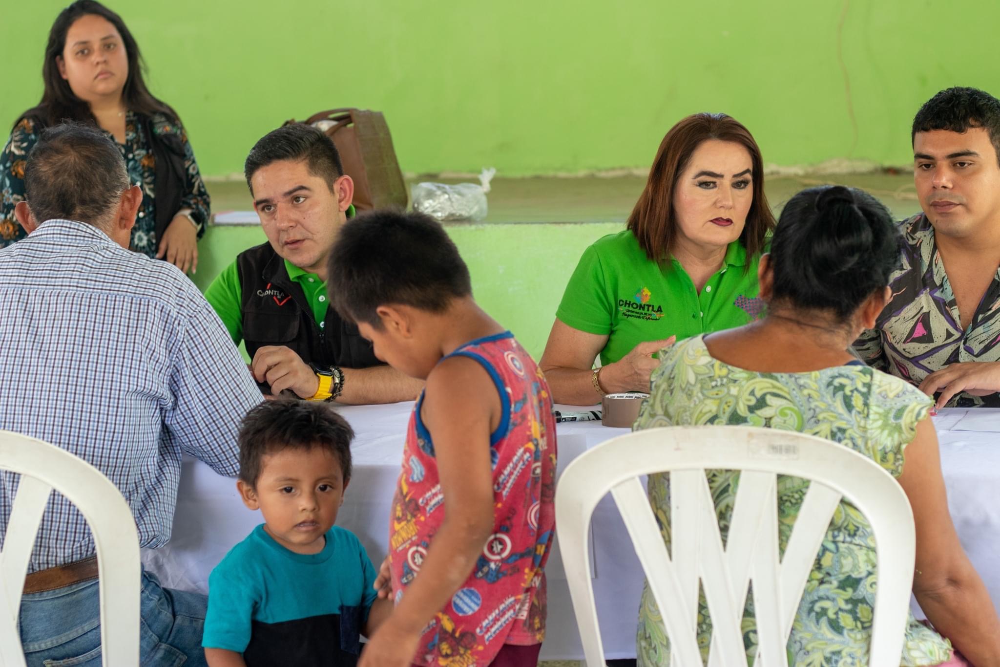 Gobierno de Chontla inaugura mesas de atención para acercar trámites y servicios a ciudadanos de Tezitlal