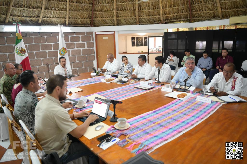 FGE informa sentencias condenatorias de 16 años de prisión por el delito de pederastia agravada, de 9 y 7 años por el delito de abuso sexual de menores de edad
