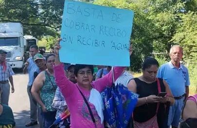 Protestas en Naranjos paralizan la Carretera 180 y amenazan con cerrar la Escuela Abraham Lincoln en demanda de mejoras en el suministro de agua