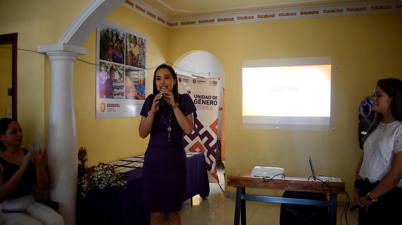 Empleados de SEDESOL Tantoyuca Denuncian «Moches» para Cubrir Gastos de Oficina