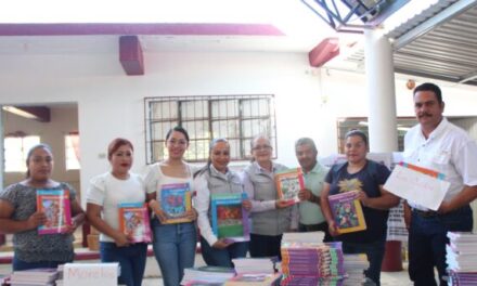 TANTIMA: INICIO DE CICLO ESCOLAR 2023-2024 Y ENTREGA DE LIBROS A ZONA ESCOLAR 045