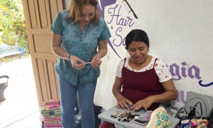 Ozuluama: Alumnas del Taller de Color y Transformación del Cabello del Instituto de la Mujer Municipal