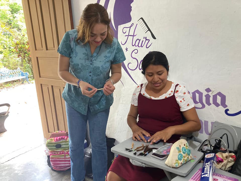Ozuluama: Alumnas del Taller de Color y Transformación del Cabello del Instituto de la Mujer Municipal