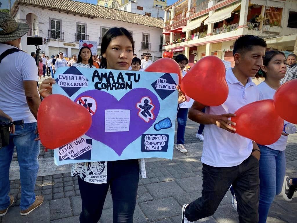 Participación Orgullosa del Sistema DIF Municipal de Papantla en la Caminata del Día Mundial del Corazón