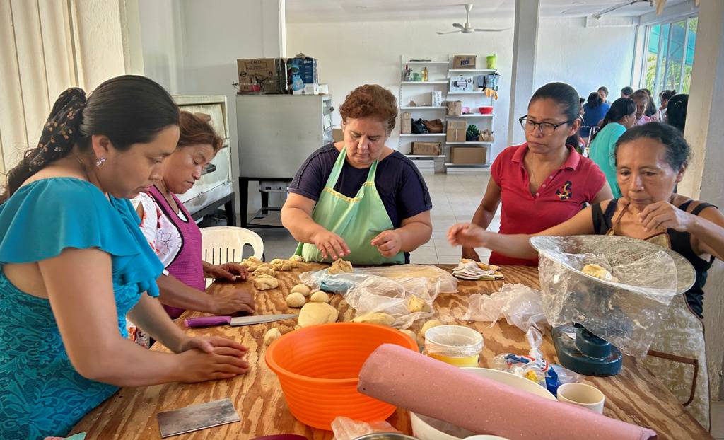 Taller de Pan de Muerto en Papantla