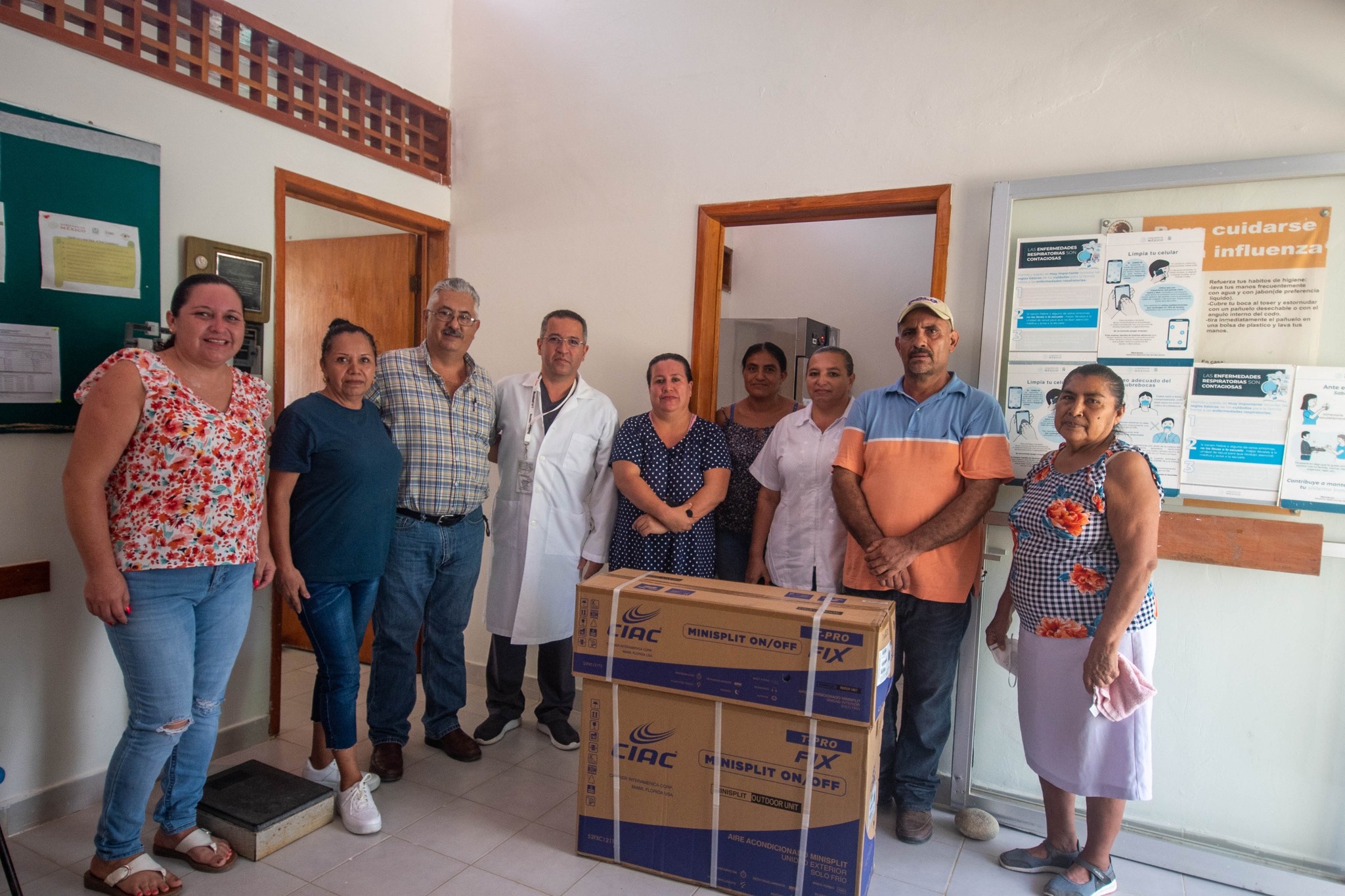 Platón Sánchez: Clínica IMSS Bienestar de Zacatianguis recibe sistema de aire acondicionado
