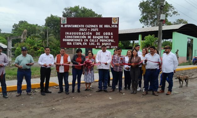 Inauguración de Obra en Cazones: Construcción de Banquetas y Guarniciones en la Calle Principal – Primera Etapa